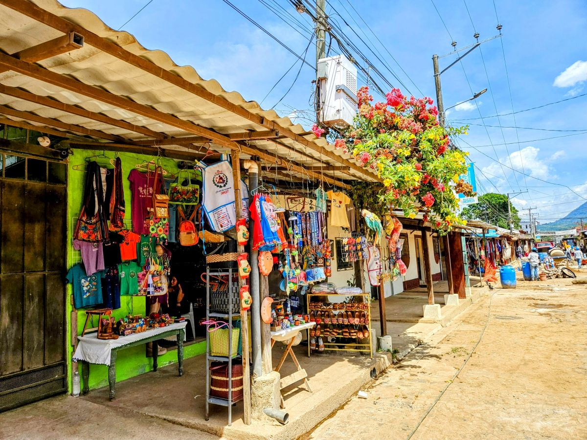 Ruta de Flores Itinerary: El Salvador [2026]